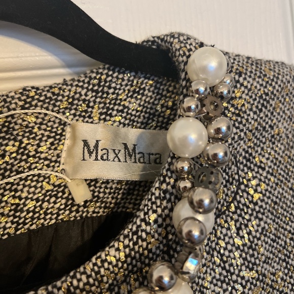 Gold wool Max Mara Dress in S-M size. Great quality and amazing design. - Picture 3 of 4